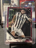 Topps Chrome Champions League 2022 No. 160 Manuel Locatelli Pink Speckle /175