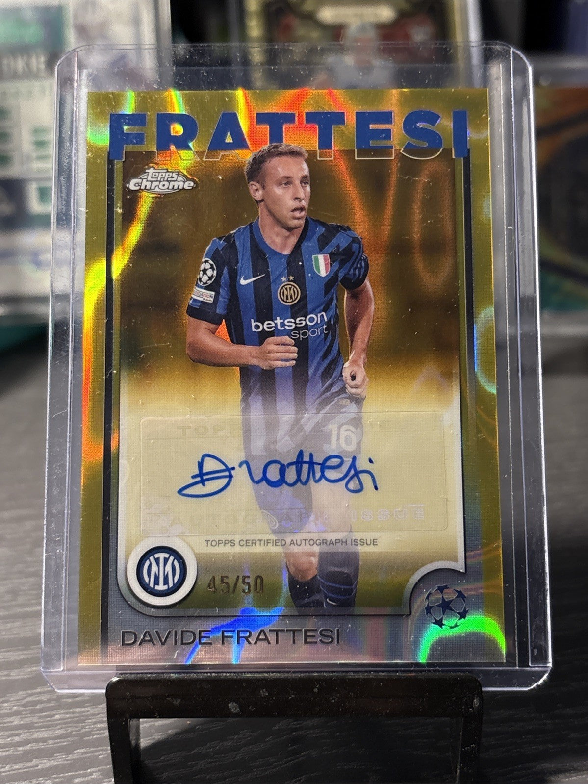Topps UCC Chrome 2024/25 Davide Frattesi Gold Wave Auto /50 Inter Milan