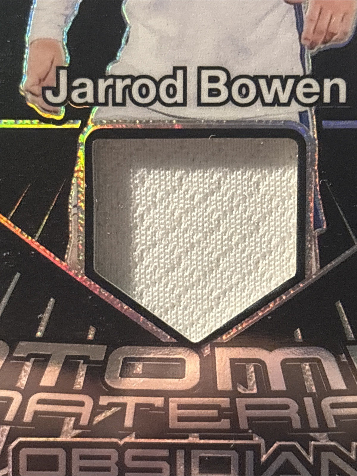 Panini 2024-25 Obsidian Atomic Material Jarrod Bowen England AM-JB /199