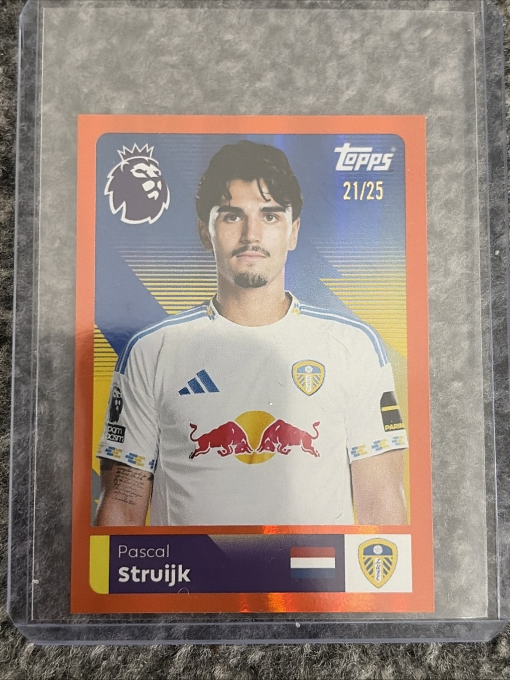 Topps Premier League 2026 Pascal Struijk Leeds Utd Orange Parallel Sticker 25/25