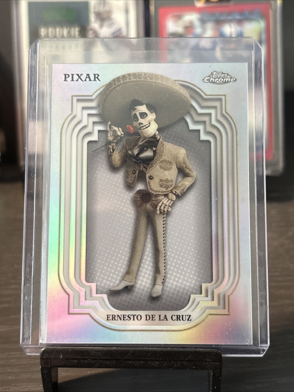 Topps Chrome Disney 2024 #172 Ernesto de la Cruz Coco Refractor Card