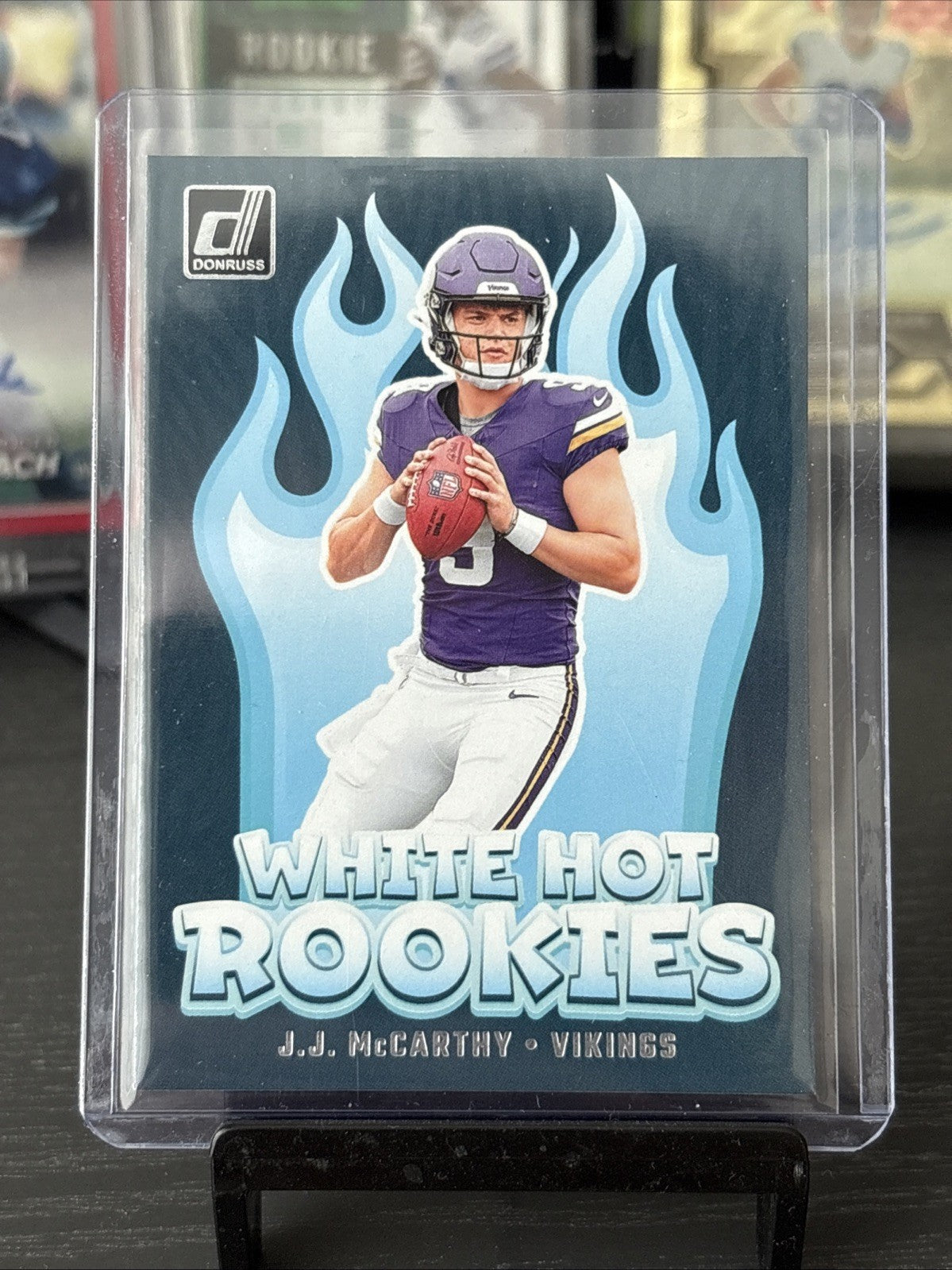 2024 Donruss Football White Hot Rookies - WH1 J.J. McCarthy
