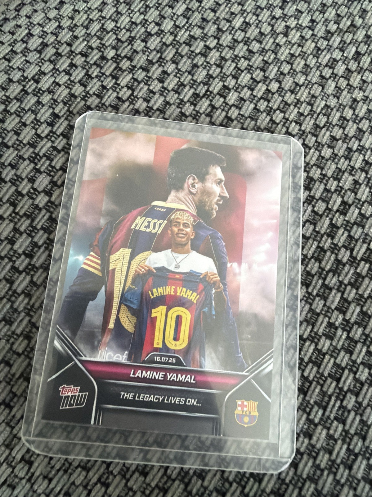 2025 Topps Now The Legacy Lives On #002 Lamine Yamal & Lionel Messi FC Barcelona