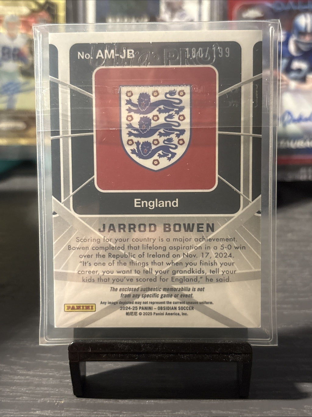 Panini 2024-25 Obsidian Atomic Material Jarrod Bowen England AM-JB /199