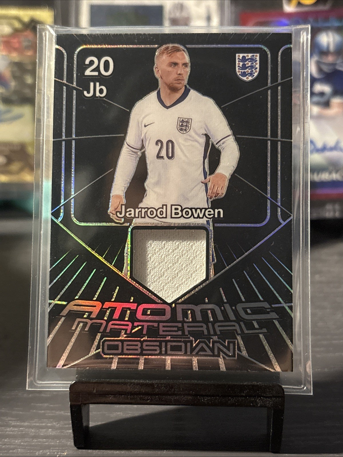 Panini 2024-25 Obsidian Atomic Material Jarrod Bowen England AM-JB /199